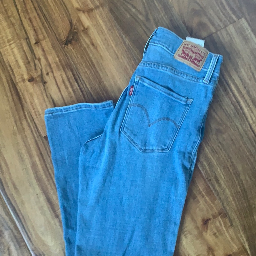 levi’s shaping slim jeans